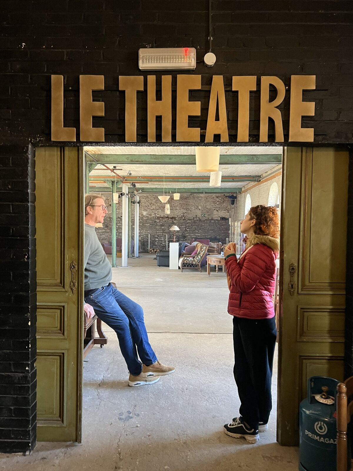 La Verrerie — intérieur, entrée du théâtre